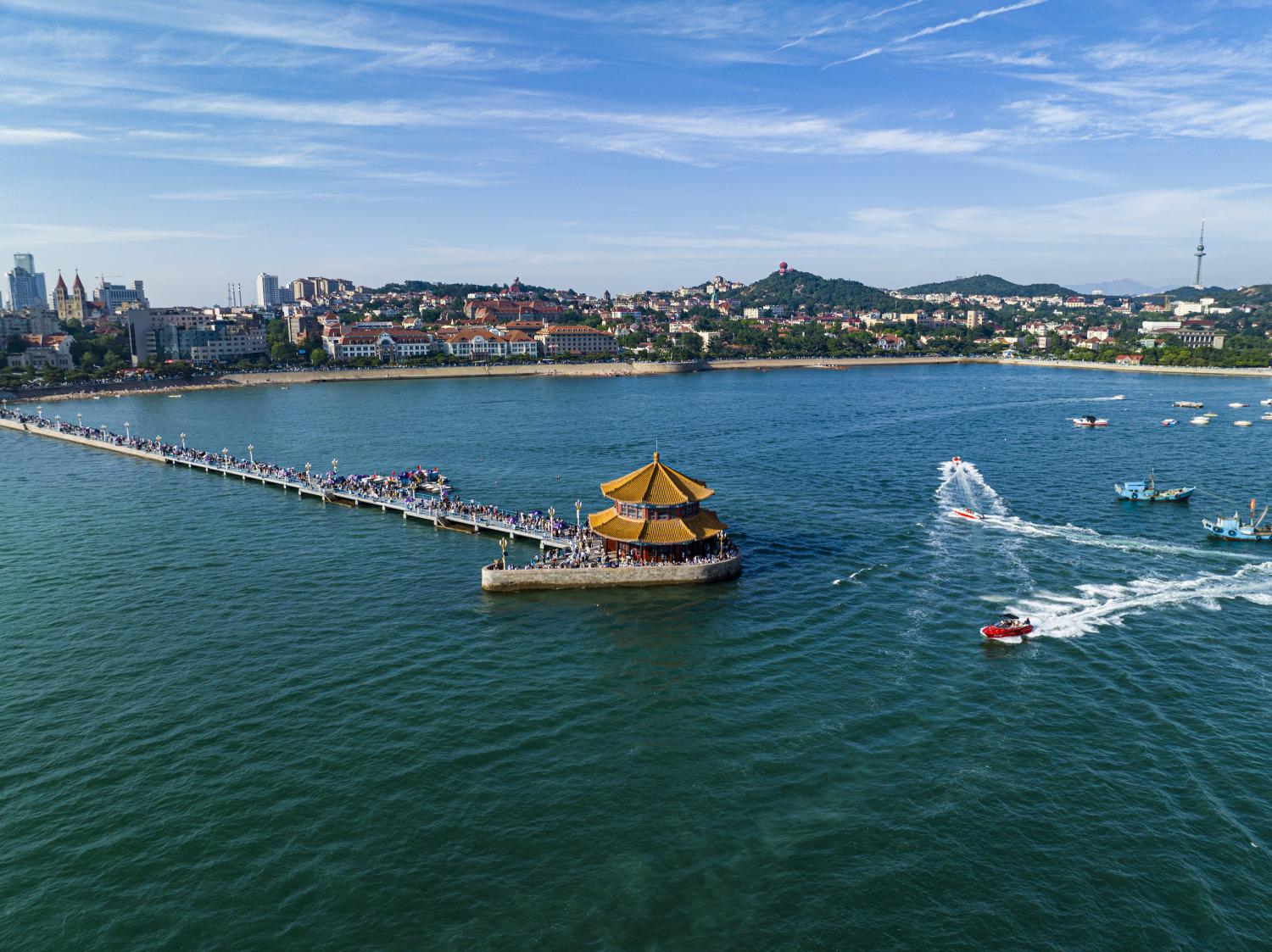 山东盛情款待，尊敬的各位来宾与朋友们